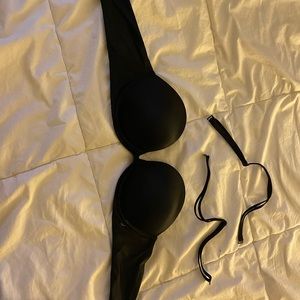 Victoria’s Secret convertible bra: nearly new